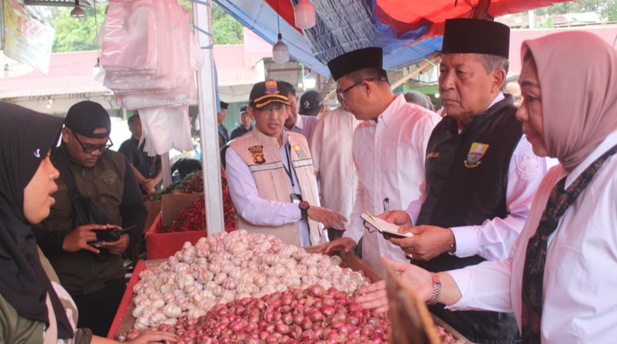 Wagub Sani Pastikan Stok dan Harga Pangan Jambi Aman Jelang Puasa dan Lebaran