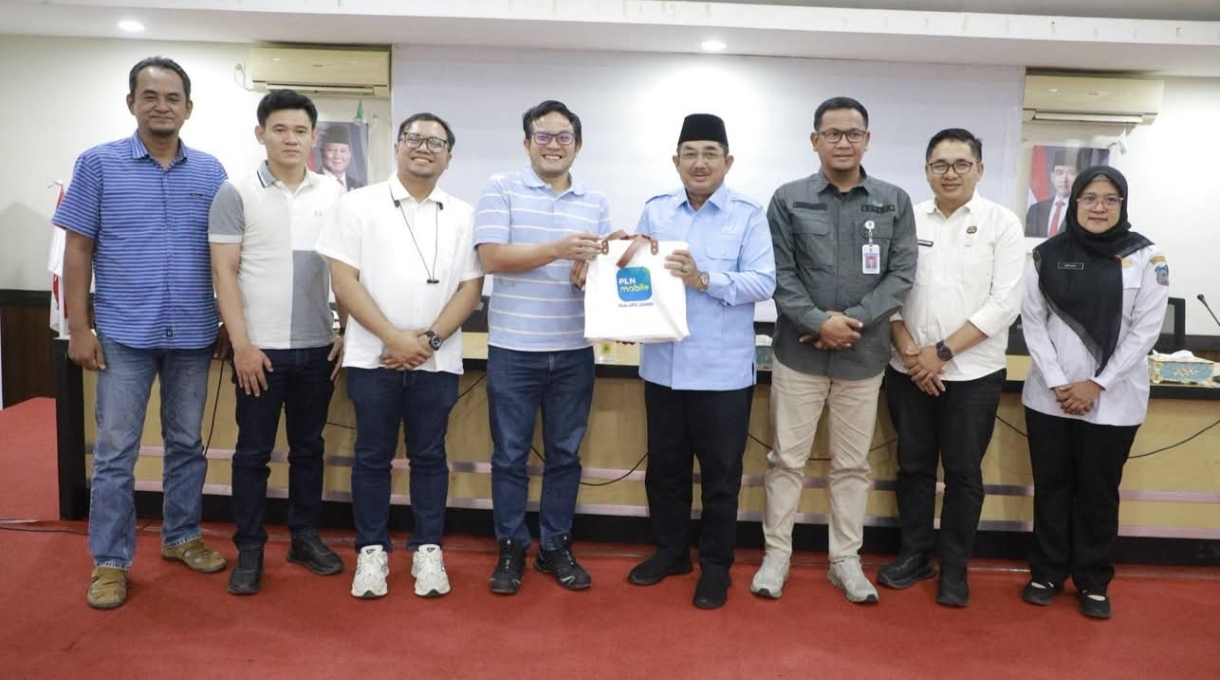 Bupati Anwar Sadat Dorong Percepatan Pembangunan Jaringan Listrik Desa di 3 Kecamatan Bersama PLN