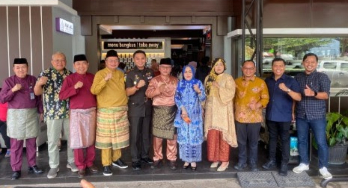 Ketua DPRD Muaro Jambi Hadiri Paripurna DPRD Provinsi Jambi Agenda HUT Provinsi Ke - 69