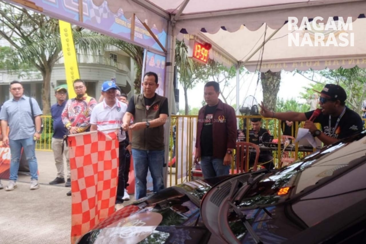 Bupati Muaro Jambi Membuka Sambutan Event Kejurprov Jambi Drag War Putaran III Piala Bupati Muaro Jambi.