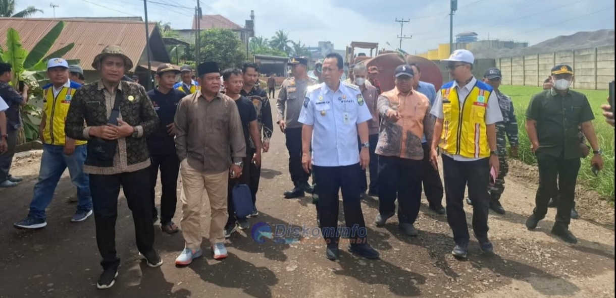 Bupati Bambang Bayu Suseno Tinjau Langsung Progres Infrastruktur Di Talang Duku