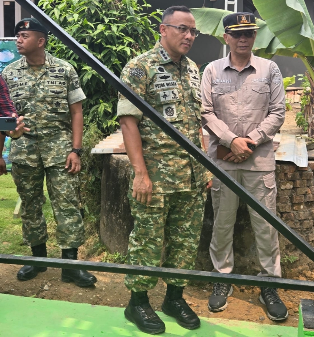 Wakil Ketua DPRD Muaro Jambi Jurjani Hadiri Peninjauan Jembatan dan Sumur Bor Bersama Pangdam XX/TIB