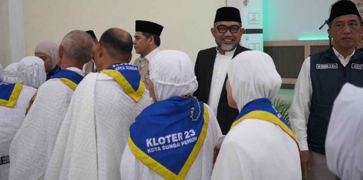 Sekda Sudirman Lepas JCH Kloter 23, Doakan Jamaah Jadi Haji Mabrur, Pulang Sehat