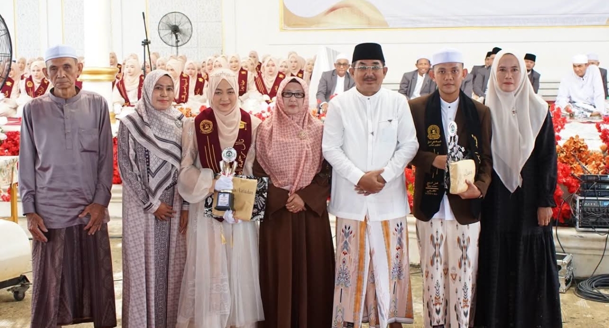 Bupati Anwar Sadat Hadiri Haflah Tasyakur Al Baqiyatush Shalihat