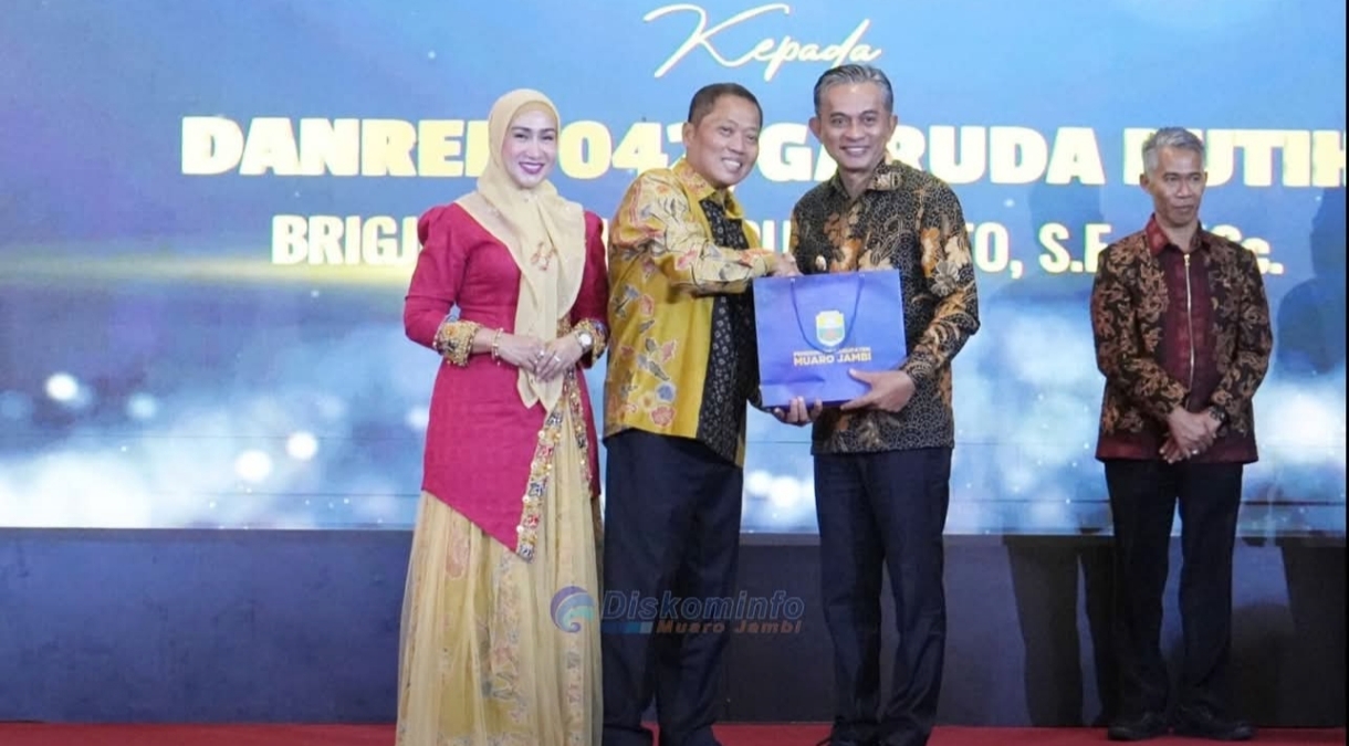 Wabup Junaidi Hadiri Langsung Pisah Sambut Danrem 042 Garuda Putih