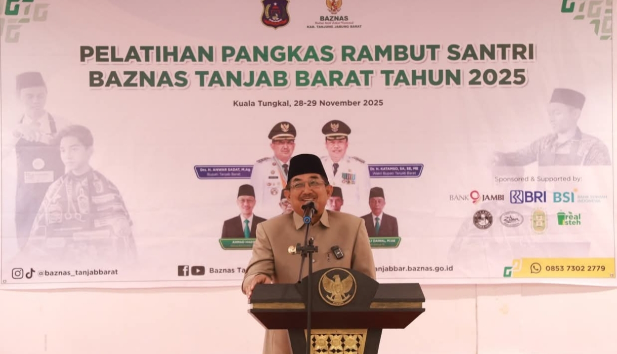 Bupati Anwar Sadat Resmikan Pelatihan Pangkas Rambut Santri di Hotel Rivoli