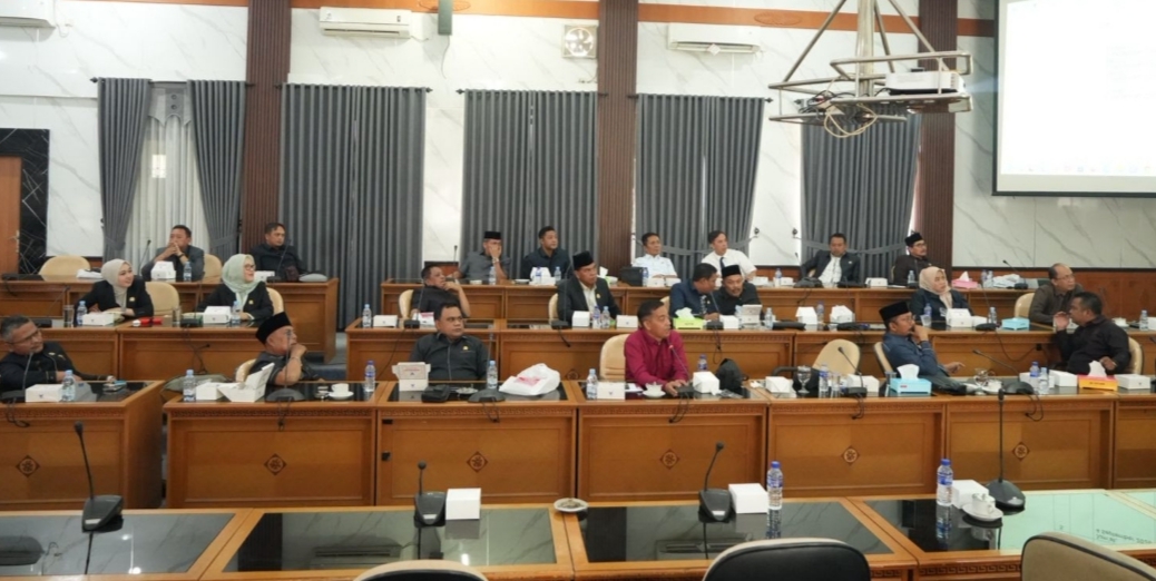 DPRD Muaro Jambi Gelar Rapat Bersama Banggar Bahas APBD